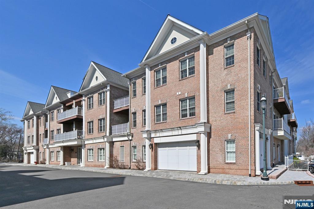 2303 Rio Vista Lane Northvale, NJ 07647 - Photo 2 of 30 a front view of a large building