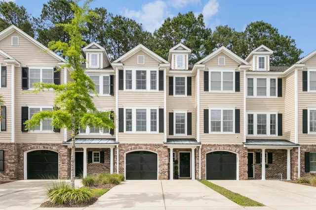 $525,000 | 3704 Bagley Drive, Mount Pleasant, SC 29466