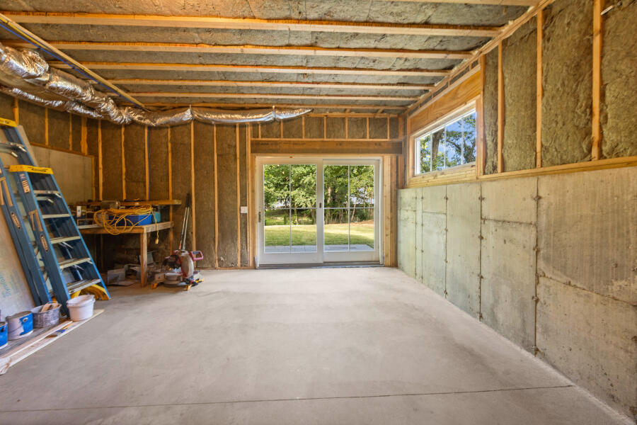 34 Davis Street Vineyard Haven, MA 02568 - Photo 26 of 26 a view of a room with gym equipment