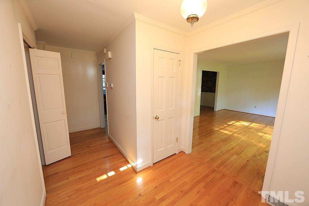 740 Catawba Street Raleigh, NC 27609 - Photo 4 of 28