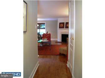 411 Conestoga Road, Unit 33 Devon, PA 19333 - Photo 2 of 10 Foyer