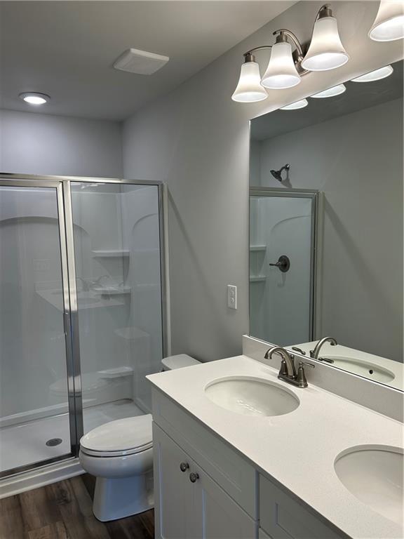 153 Werner Atlanta, GA 30310 - Photo 7 of 8 a bathroom with a sink toilet and shower