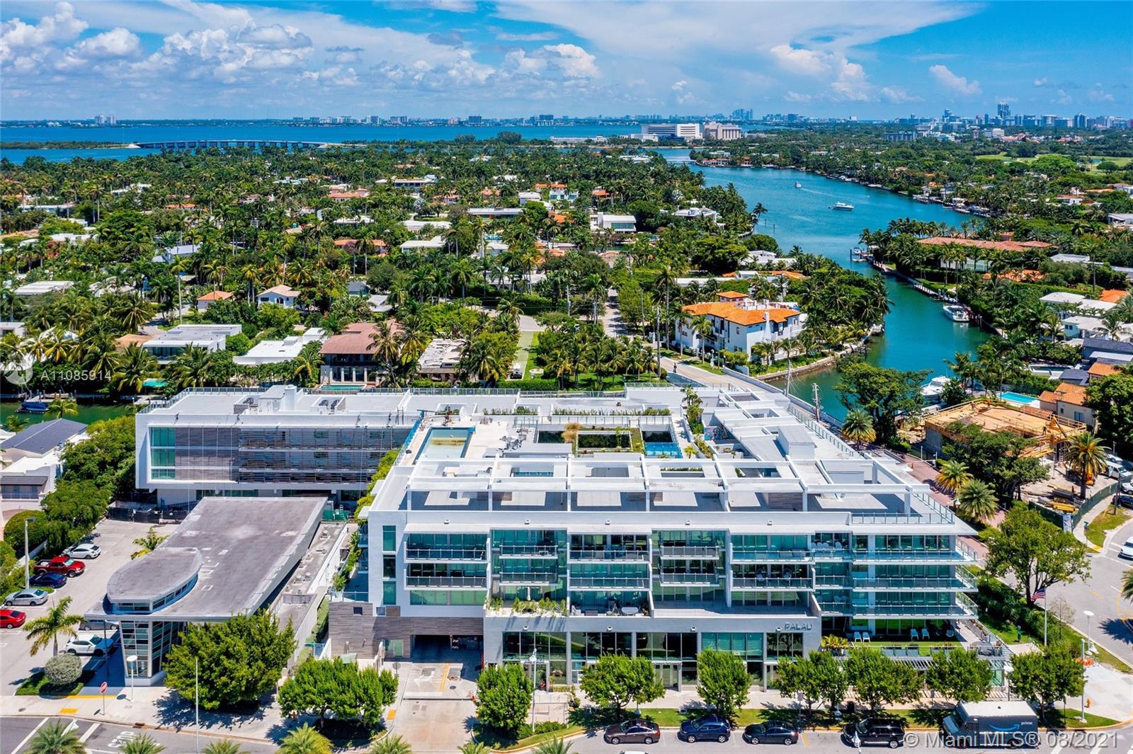 1201 20th Street, Unit PH08 Miami Beach, FL 33139 - Photo 26 of 28 an aerial view of multiple house