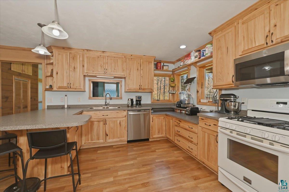 6989 South Pine Road Hawthorne, WI 54874 - Photo 3 of 36