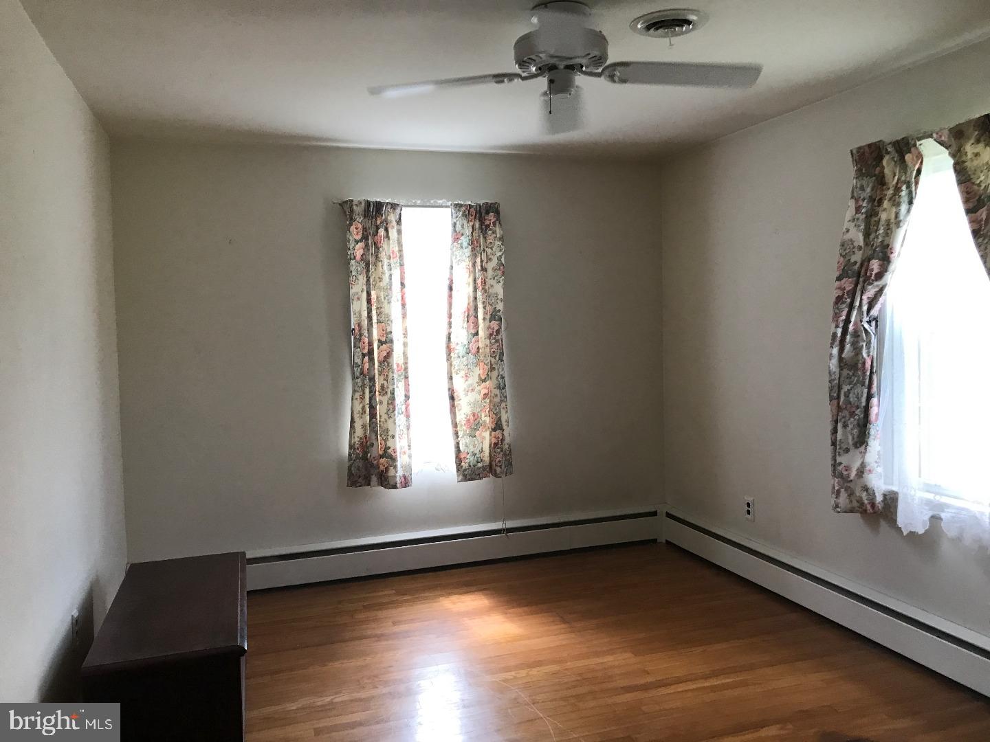 2916 Larkin Road Upper Chichester, PA 19061 - Photo 13 of 18