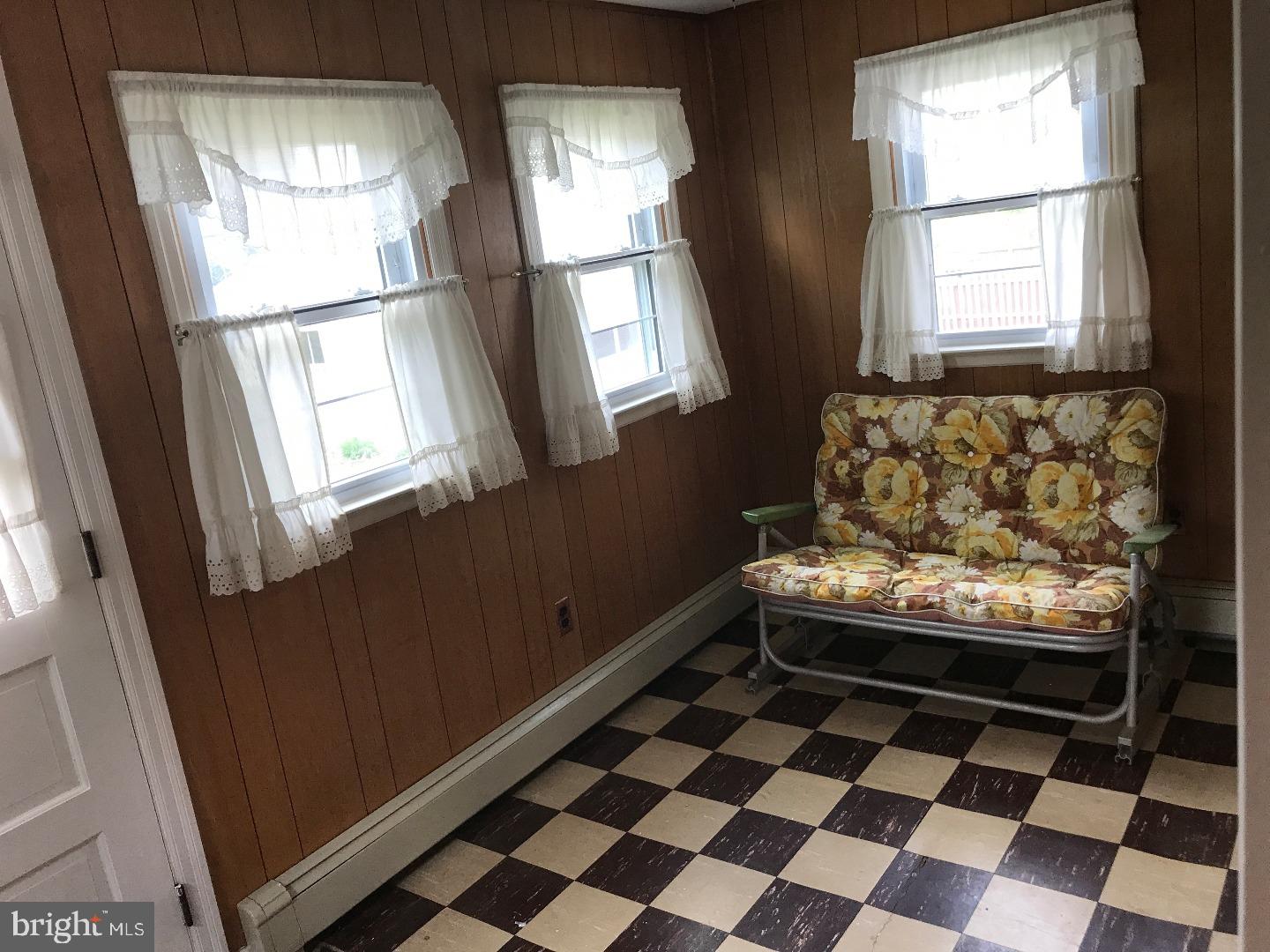 2916 Larkin Road Upper Chichester, PA 19061 - Photo 16 of 18