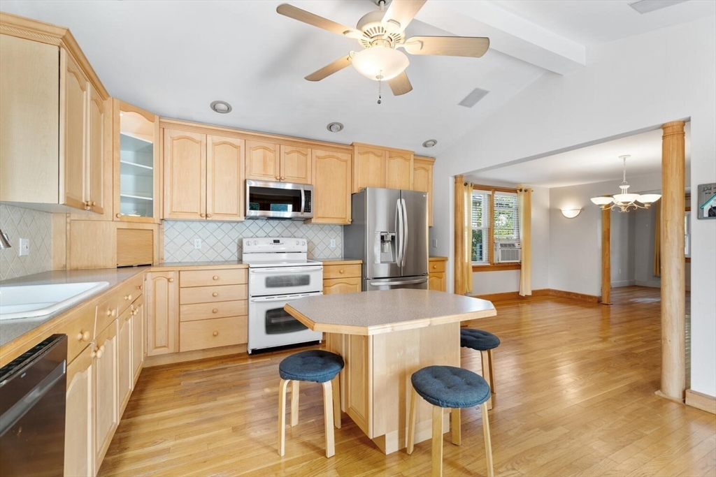 110 Roberts Road Medford, MA 02155 - Photo 17 of 38 Gallery Image 17