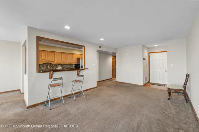 $2,500 | 200 Portland Road, Unit 5, Highlands, NJ 07732