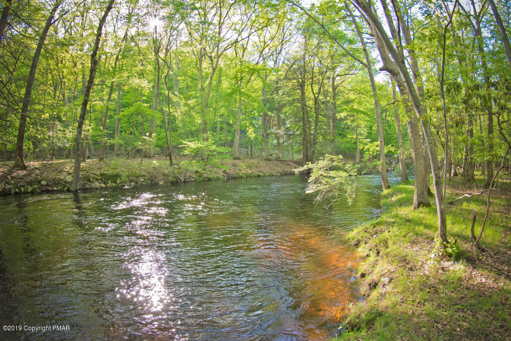 6306 Decker Road Bushkill, PA 18324 - Photo 33 of 54 0225_Sveta House Shoot_Mon 21th