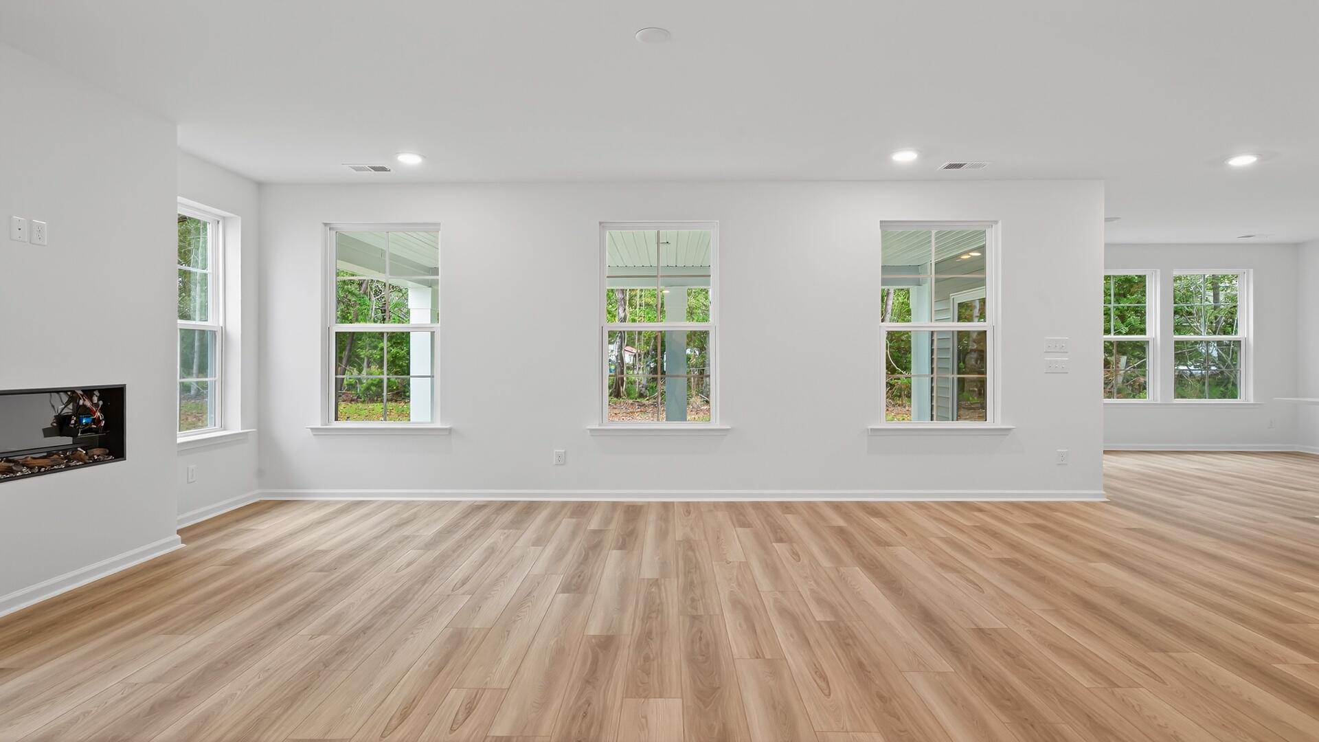404 Cadbury Loop Summerville, SC 29486 - Photo 14 of 33 Living Room