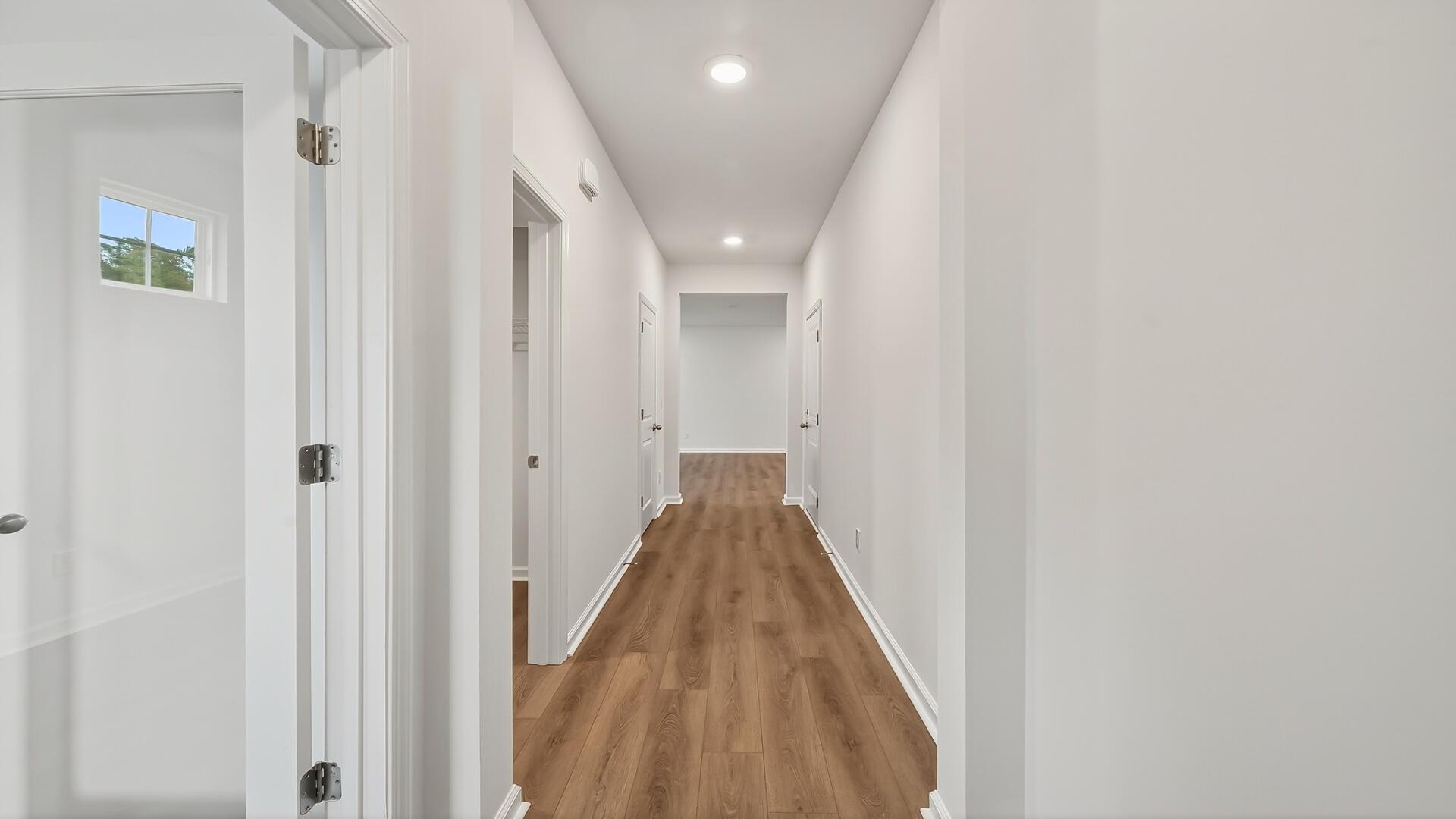 404 Cadbury Loop Summerville, SC 29486 - Photo 4 of 33 Foyer