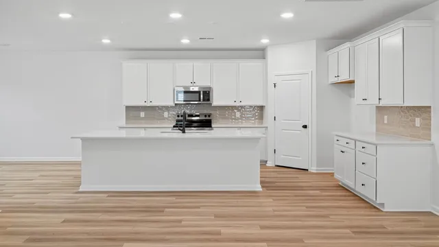 $424,990 | 404 Cadbury Loop, Summerville, SC 29486