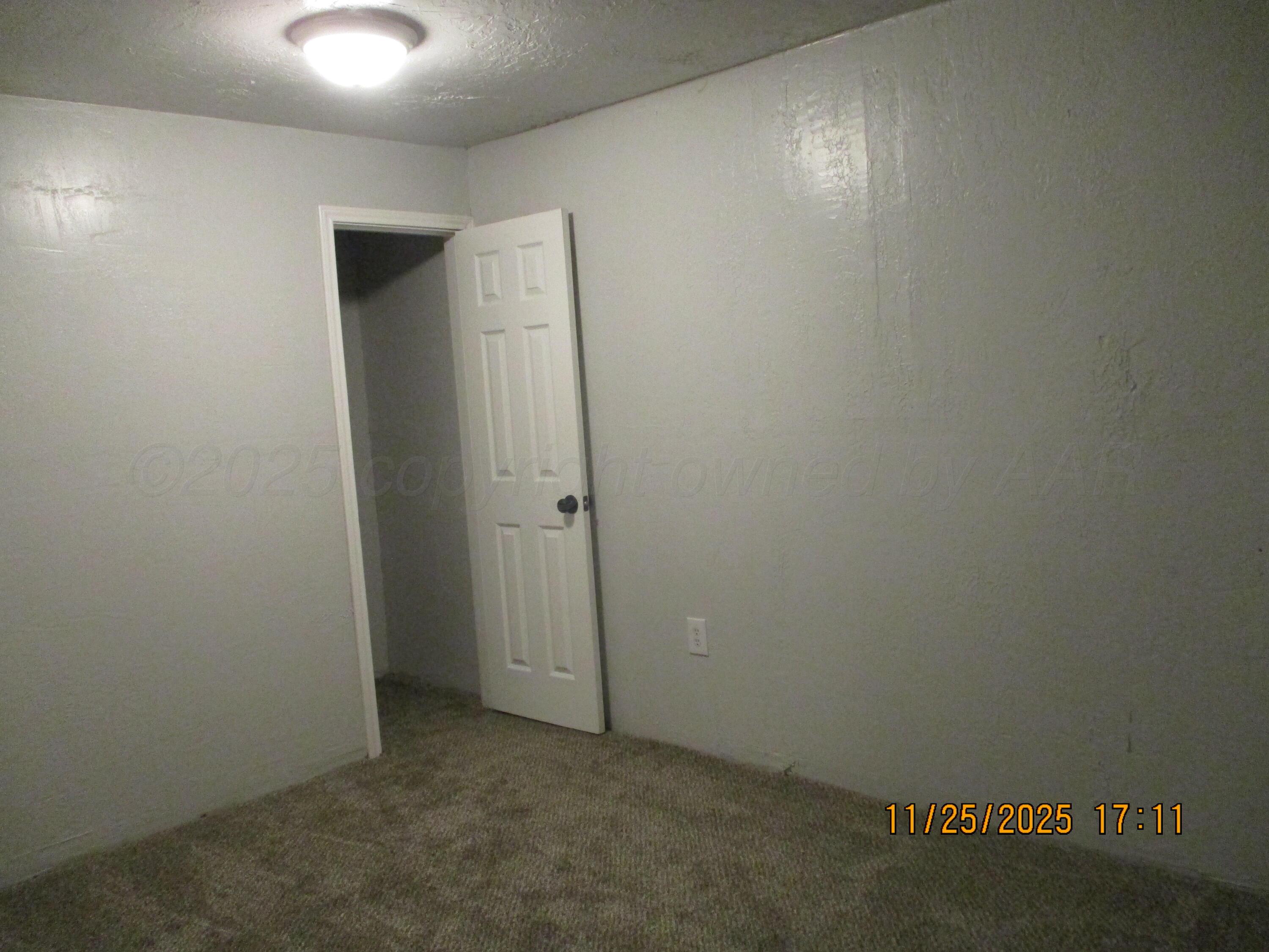 3811 Southeast 14th Avenue Amarillo, TX 79104 - Photo 5 of 6 an empty room with a empty space