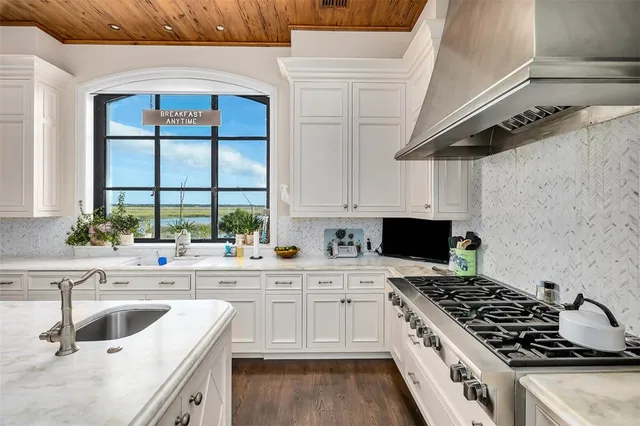 $9,950,000 | 261 10th Street, Unit COTTAGE 565), Sea Island, GA 31561