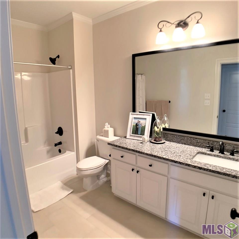 2721 Lago Lane Baton Rouge, LA 70810 - Photo 9 of 14 Gallery Image 9