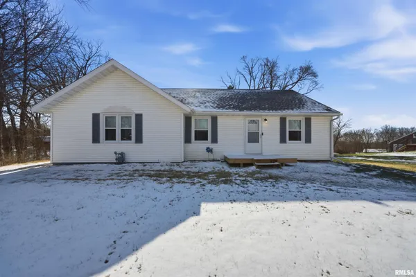 $210,000 | 218 Timberlan Road, Metamora, IL 61548