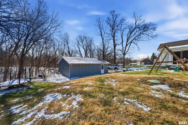$210,000 | 218 Timberlan Road, Metamora, IL 61548