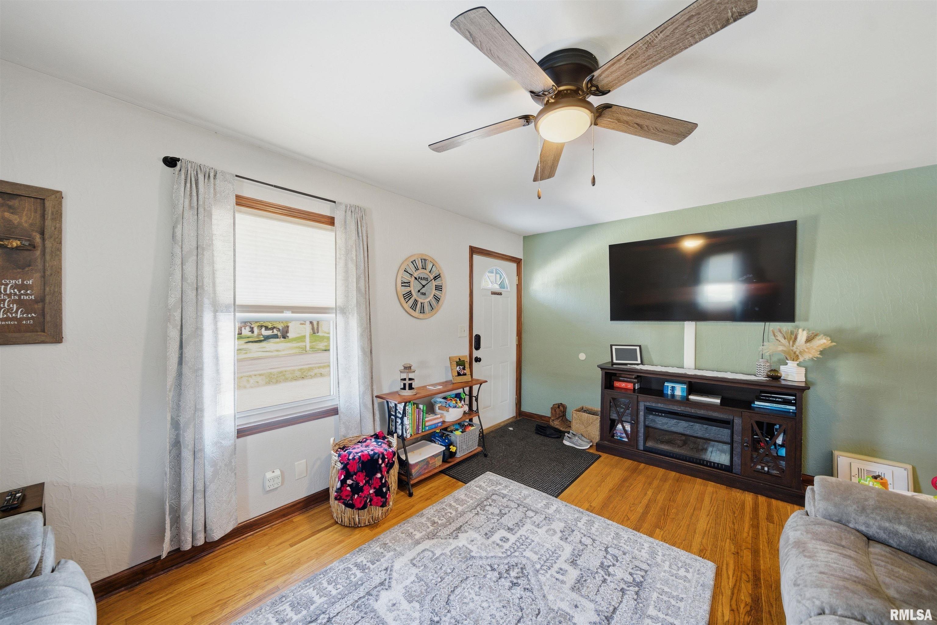 218 Timberlan Road Metamora, IL 61548 - Photo 5 of 33 Gallery Image 5