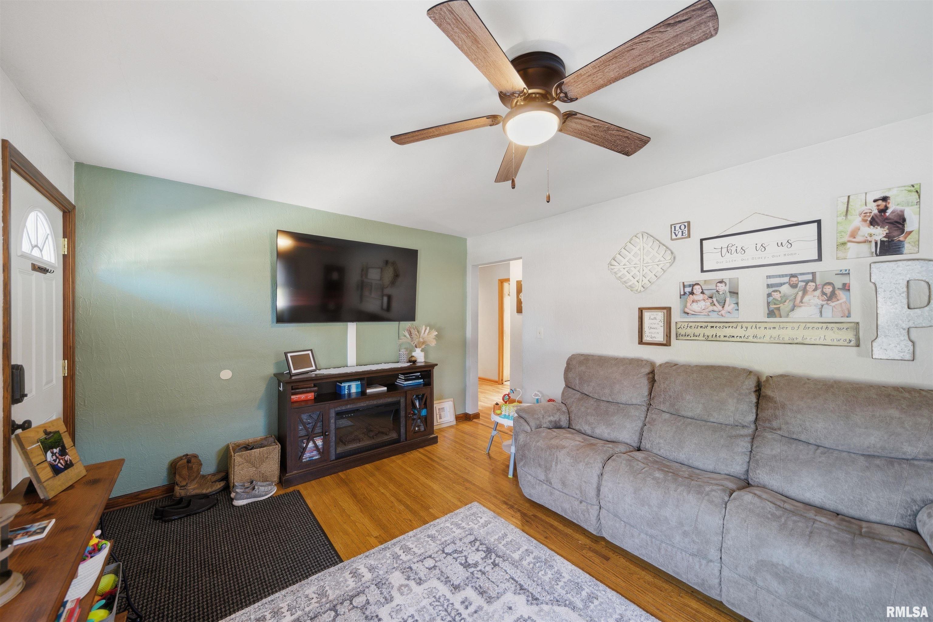 218 Timberlan Road Metamora, IL 61548 - Photo 6 of 33 Gallery Image 6