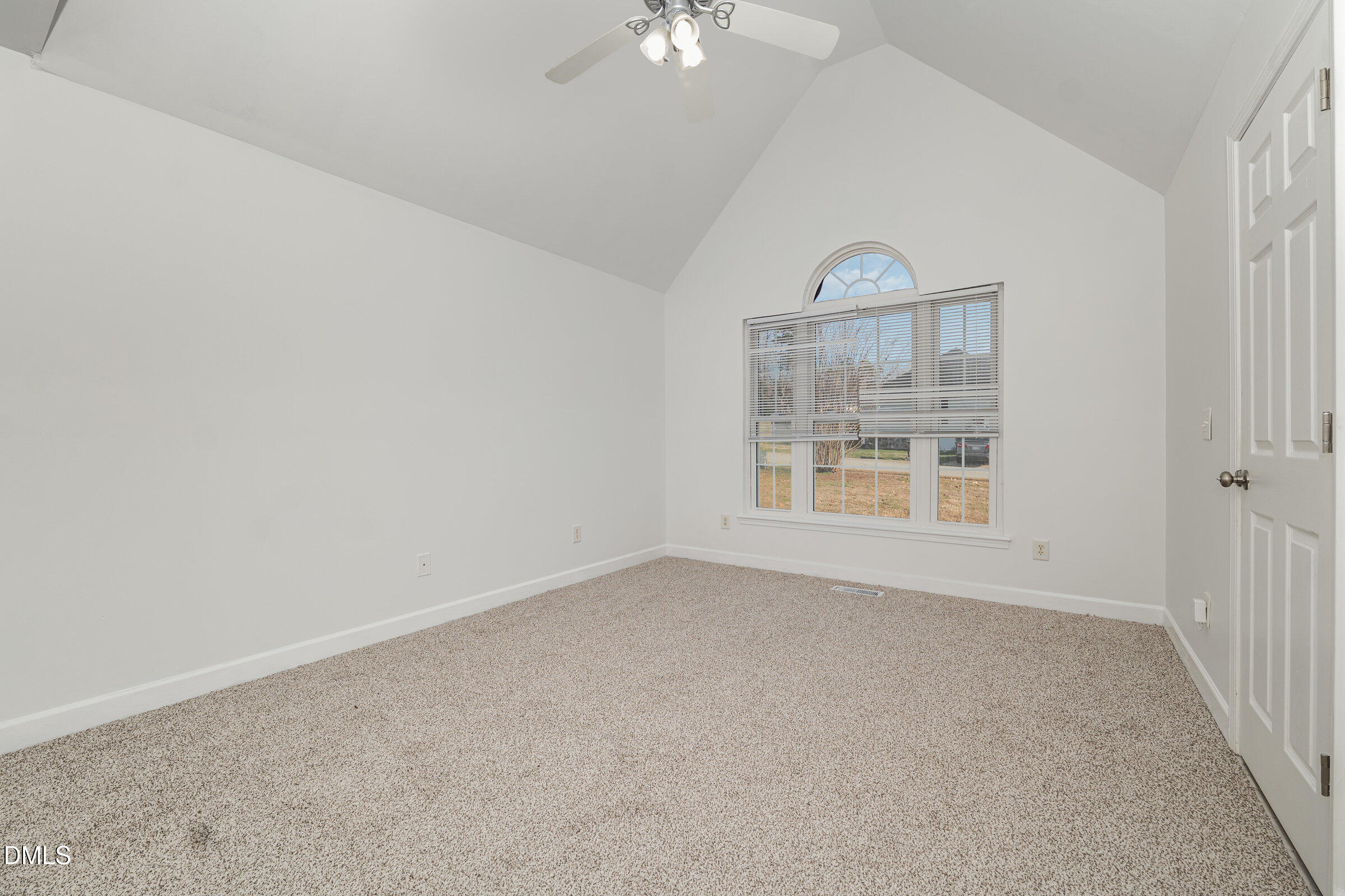 700 Thompson Road Graham, NC 27253 - Photo 16 of 34 an empty room with a window