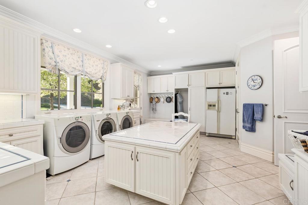 3056 Wildflower Drive Encinitas, CA 92024 - Photo 32 of 56