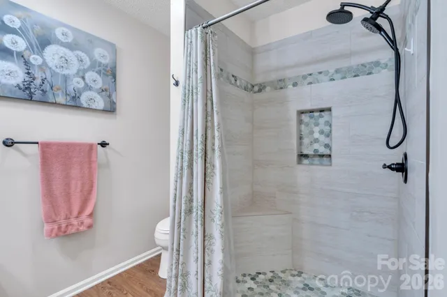 $299,999 | 1501 Deermouse Way, Hendersonville, NC 28792