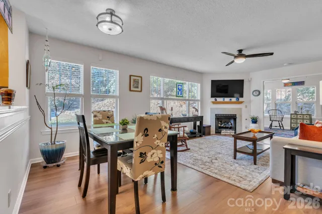 $299,999 | 1501 Deermouse Way, Hendersonville, NC 28792