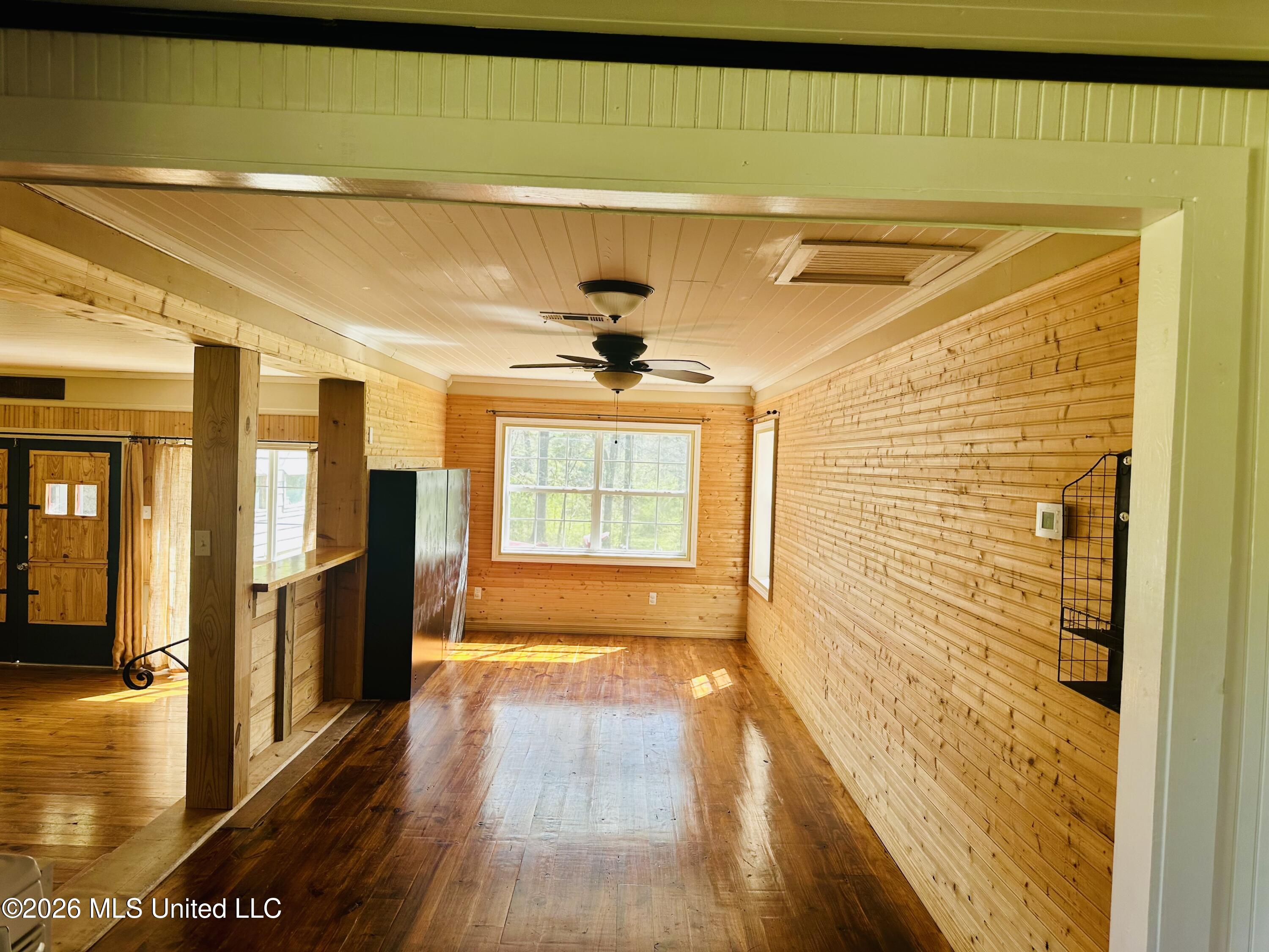 147 Clifford Road Natchez, MS 39120 - Photo 10 of 32 IMG_4421