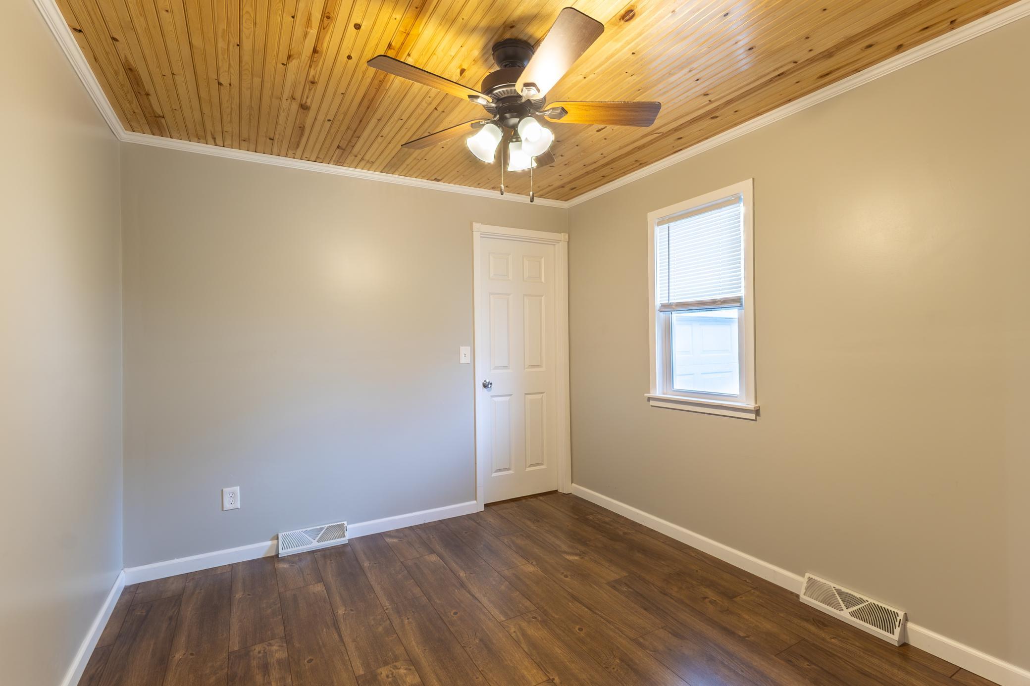 615 Union Street Northeast Chatfield, MN 55923 - Photo 15 of 32