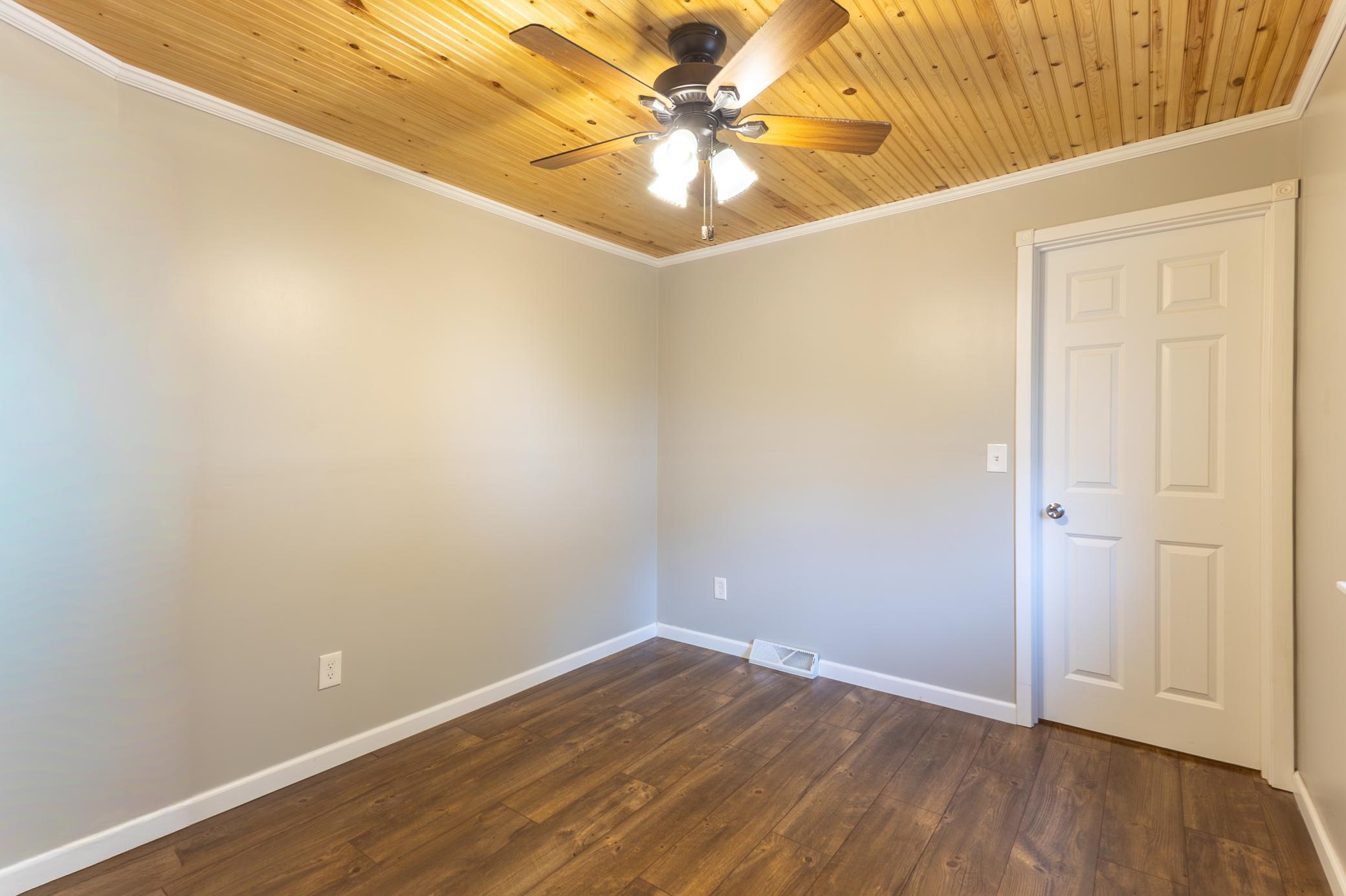 615 Union Street Northeast Chatfield, MN 55923 - Photo 16 of 32