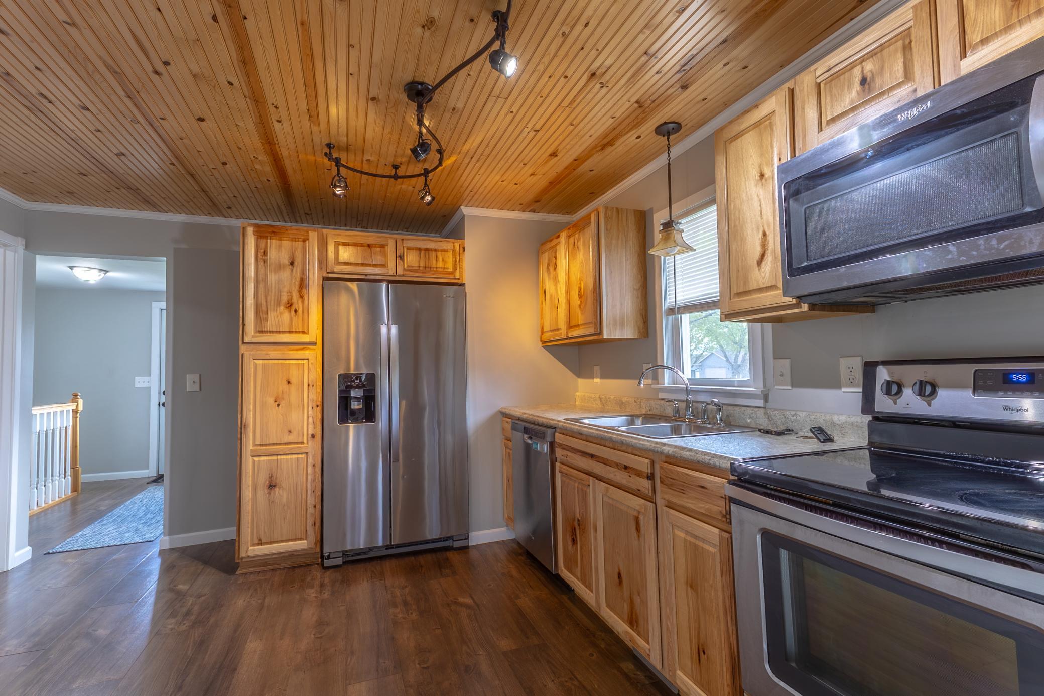 615 Union Street Northeast Chatfield, MN 55923 - Photo 5 of 32