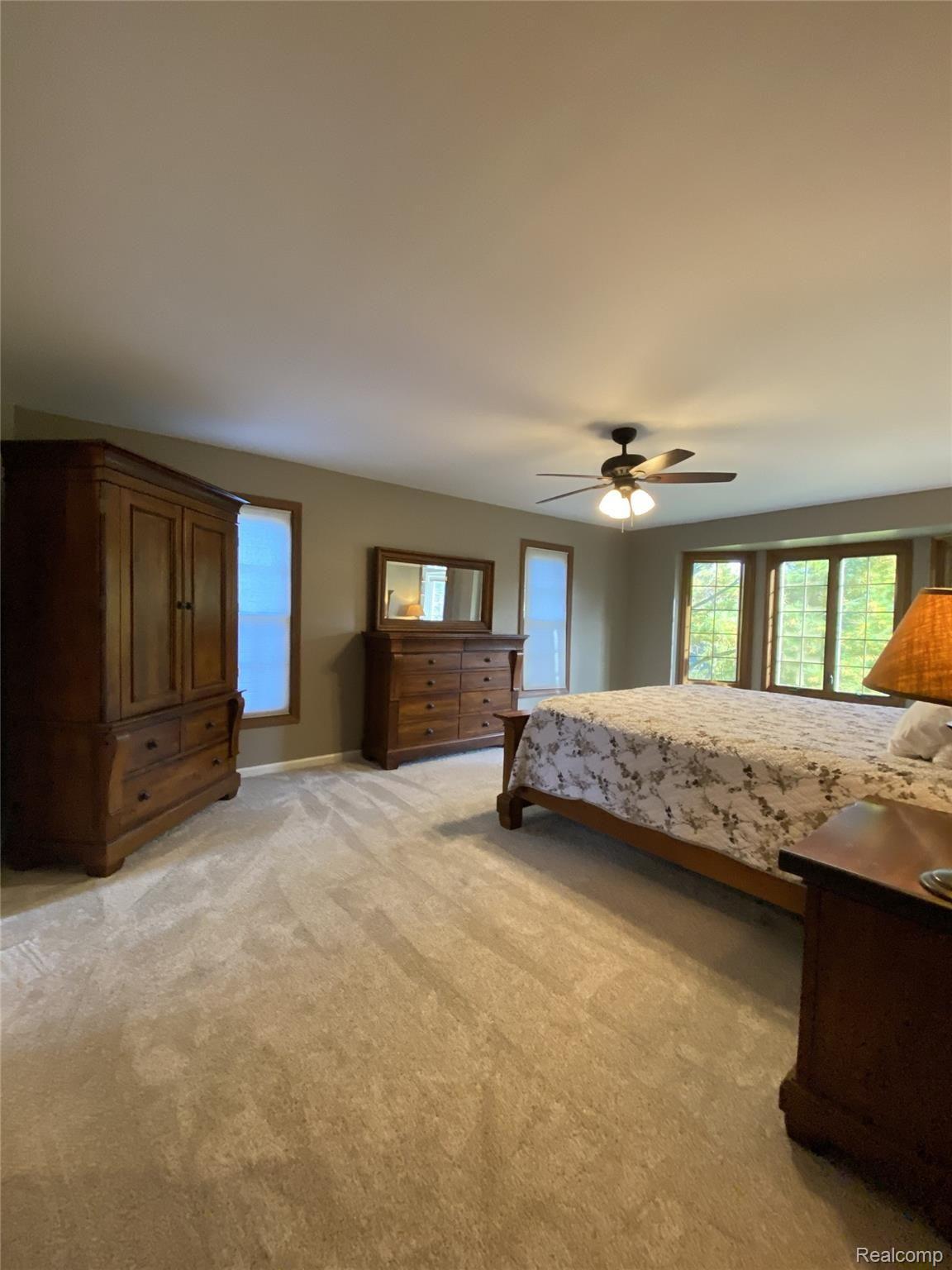 2462 Evergreen Court Rochester, MI 48309 - Photo 20 of 28 20.jpg