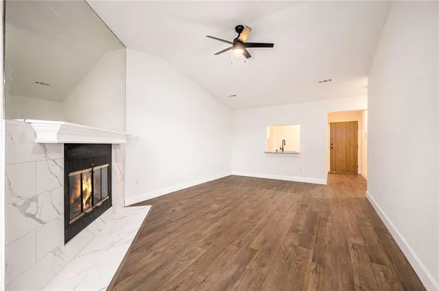 $90,000 | 8143 Holmes Road, Unit 202, Kansas City, MO 64131