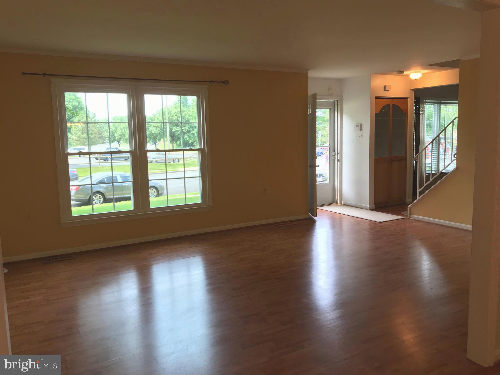3020 Seminole Road Woodbridge, VA 22192 - Photo 3 of 30 Sunny & Open Living Room