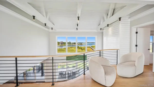 $40,000 | 102-92 Dune Road, Westhampton Beach, NY 11978