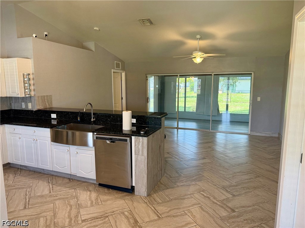 2204 Nelson Road North Cape Coral, FL 33993 - Photo 6 of 28 Gallery Image 6