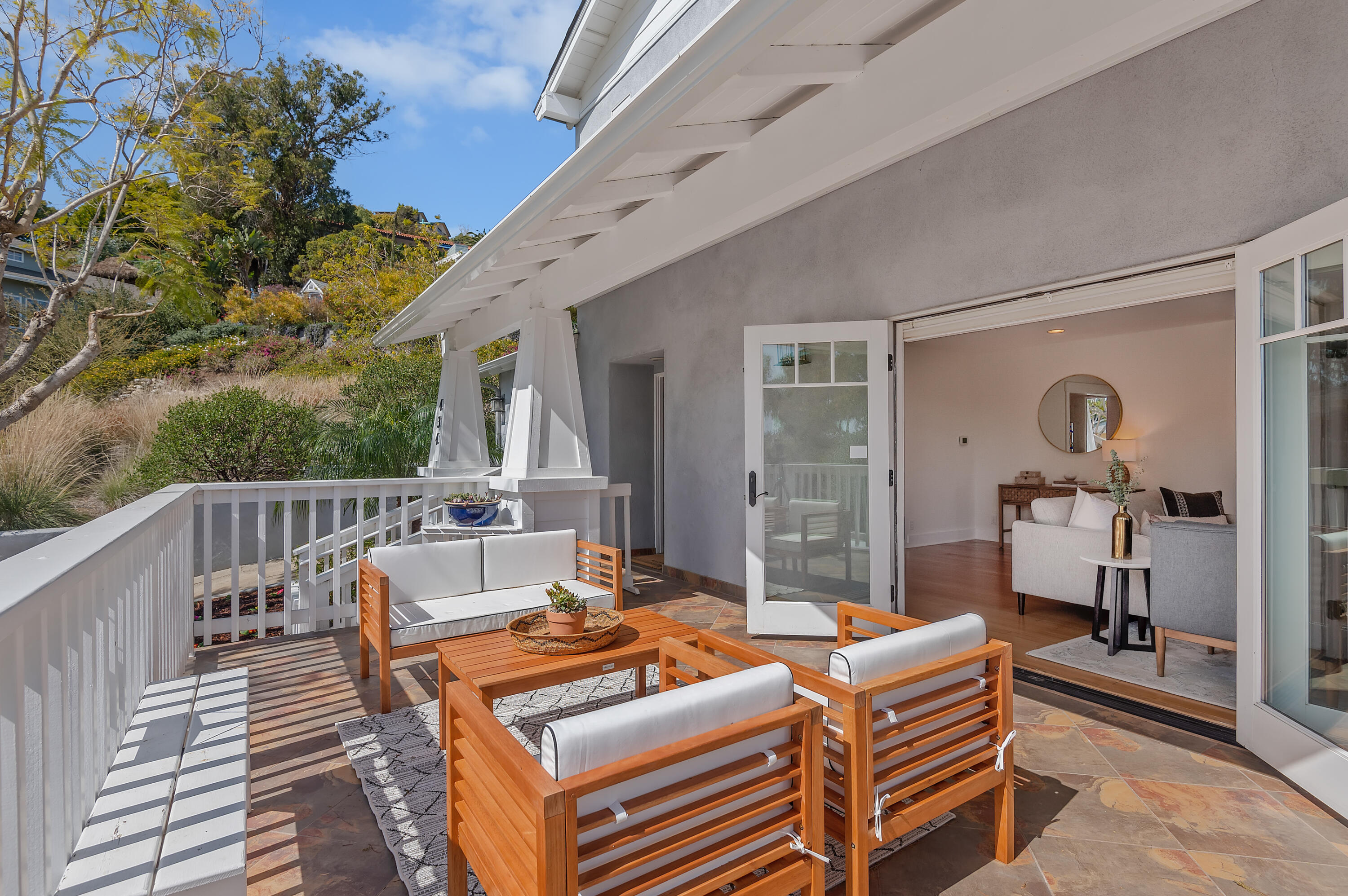 434 Terrace Road Santa Barbara, CA 93109 - Photo 5 of 31 05 - Front Patio