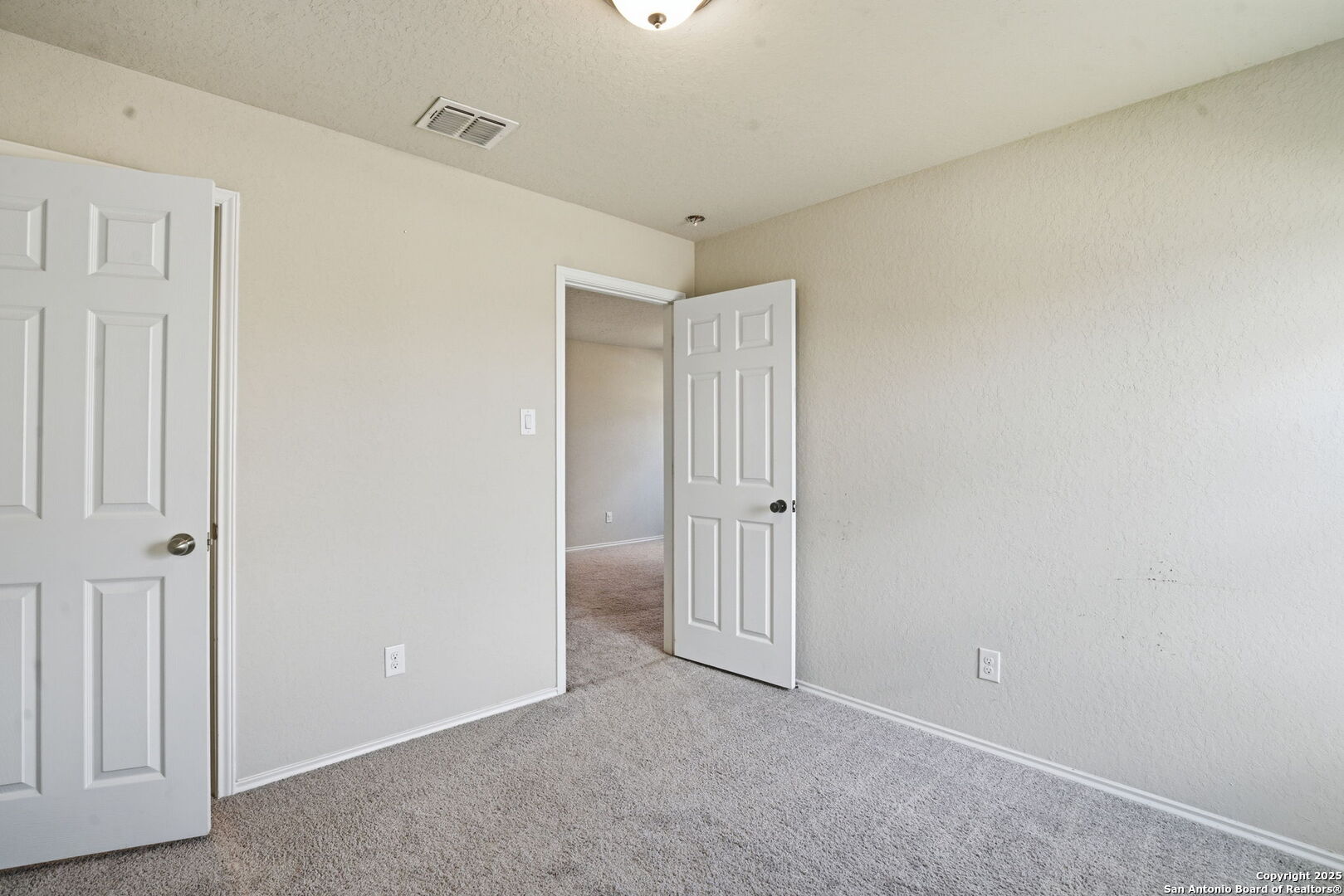 7338 Storm Moon Converse, TX 78109 - Photo 23 of 31 a view of an empty room