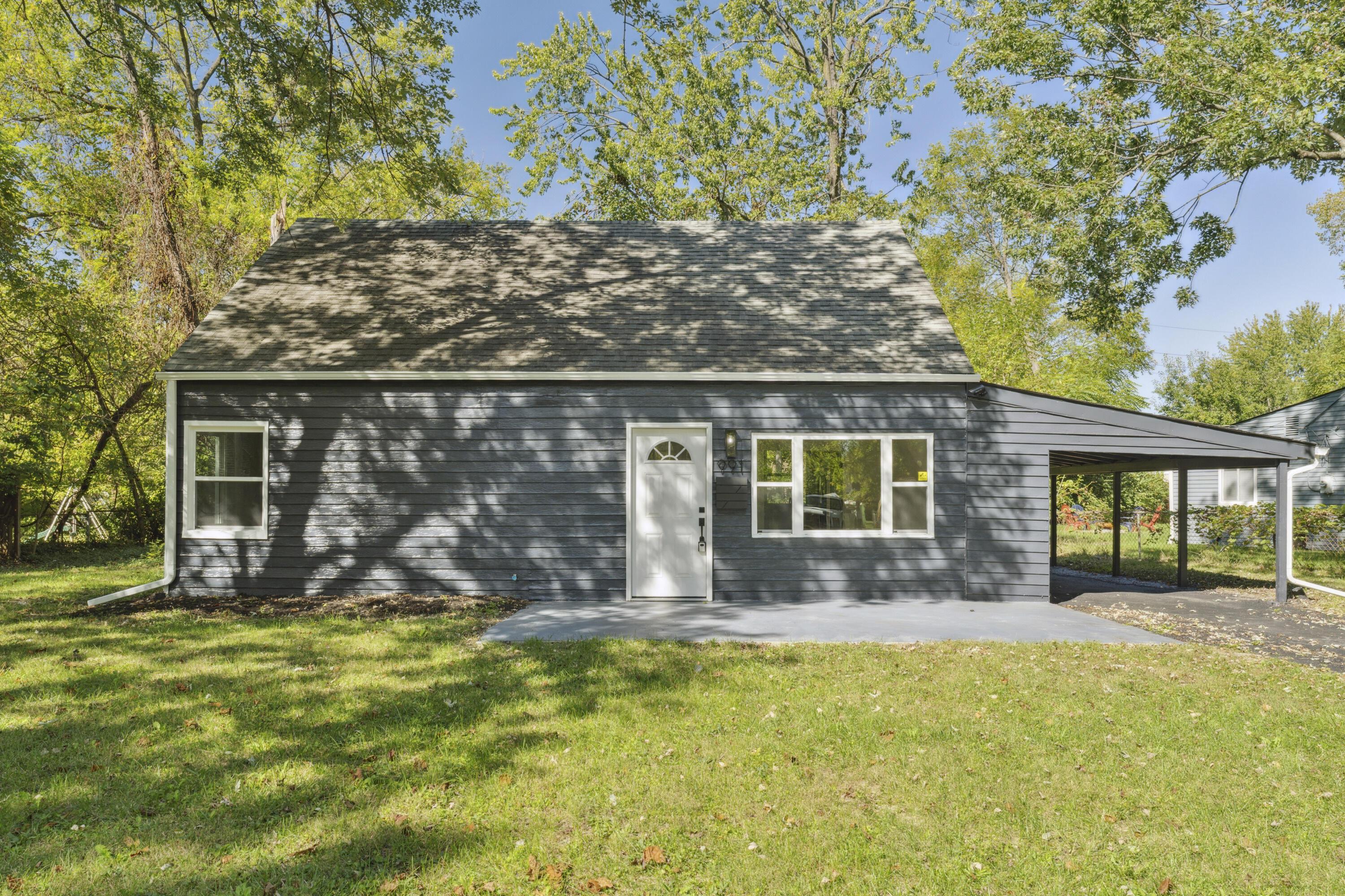 991 Antwerp Road Columbus, OH 43213 - Photo 2 of 16 dsc07870