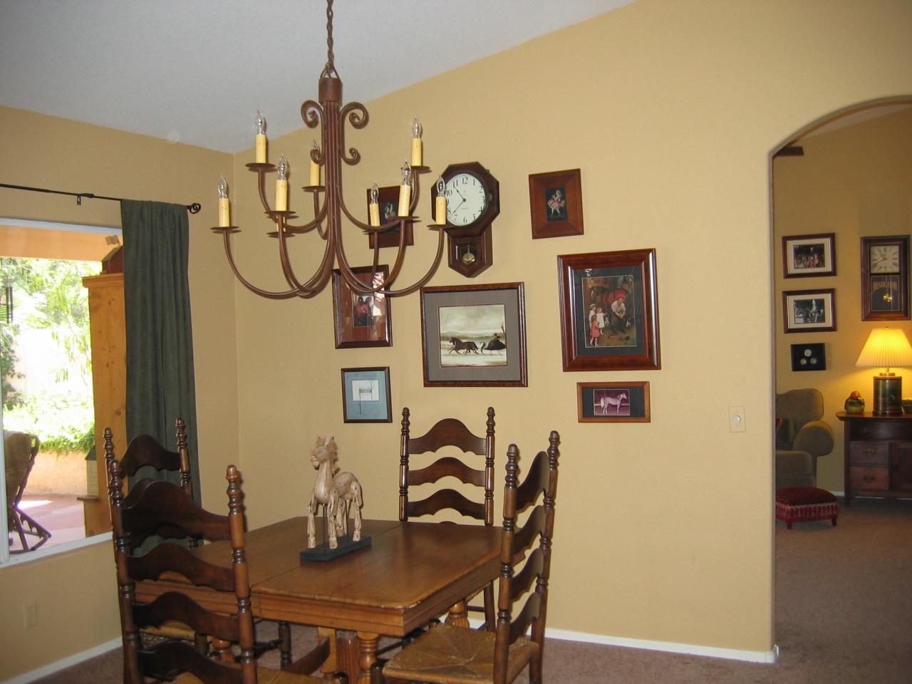 15334 Piccadilly Road Goodyear, AZ 85395 - Photo 9 of 10 Dining room