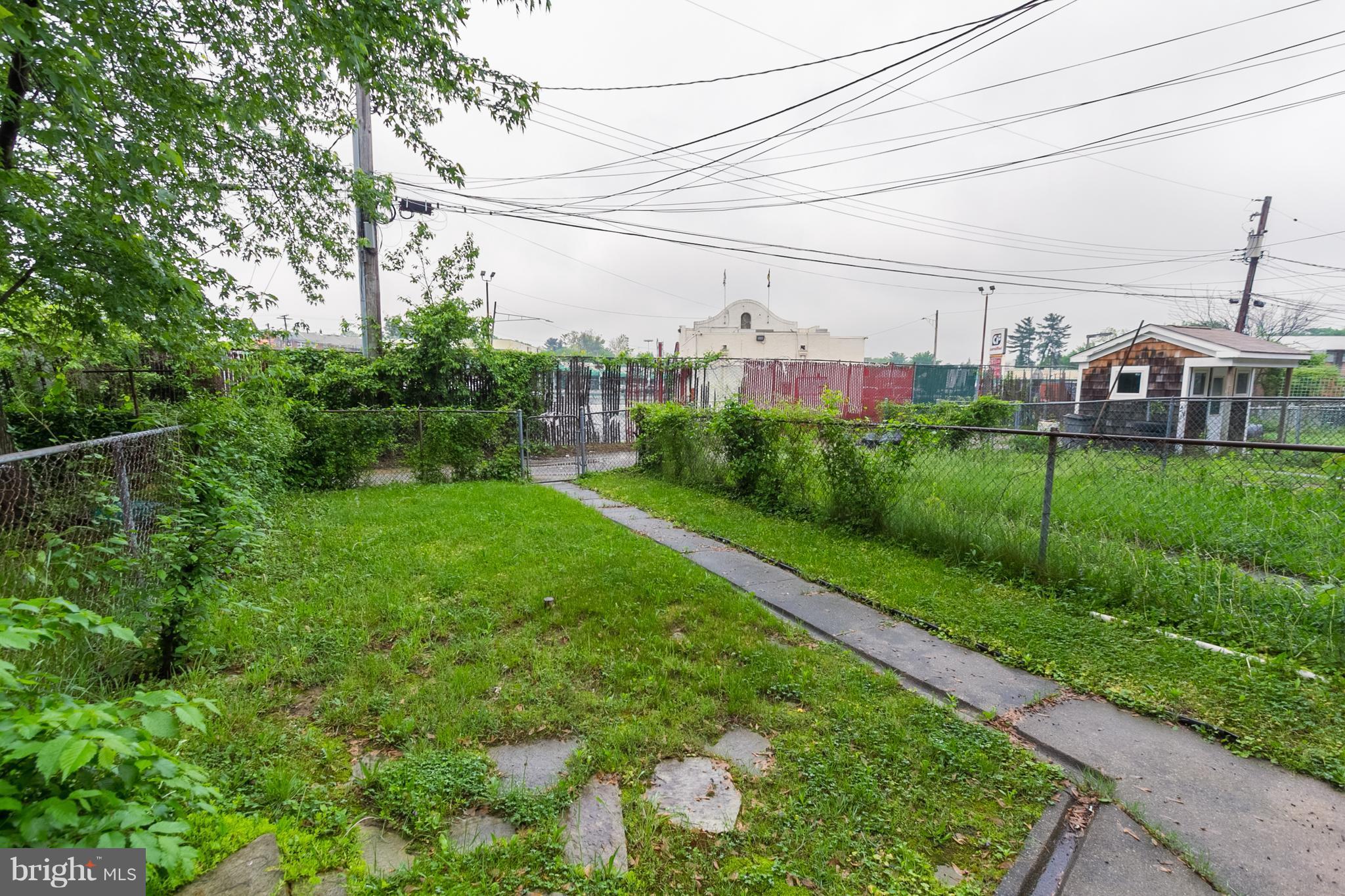 5228 Old Frederick Road Baltimore, MD 21229 - Photo 25 of 28 a view of a city