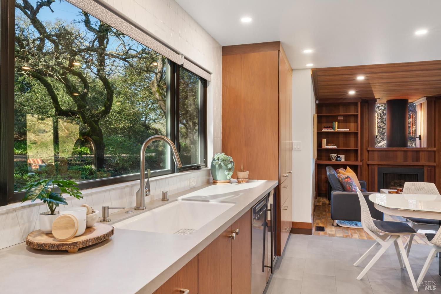 14 Oak Grove Way Napa, CA 94559 - Photo 17 of 56