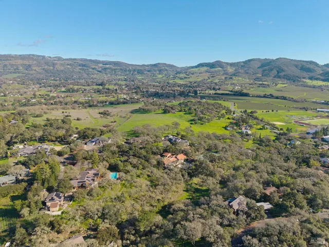 $3,300,000 | 14 Oak Grove Way, Napa, CA 94559