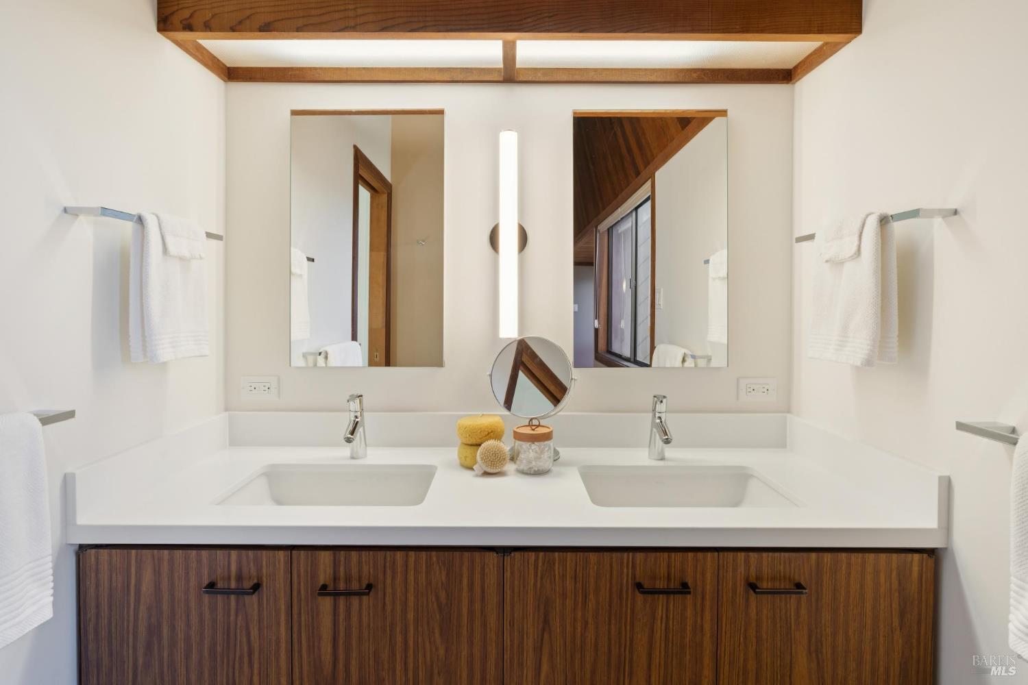 14 Oak Grove Way Napa, CA 94559 - Photo 30 of 56