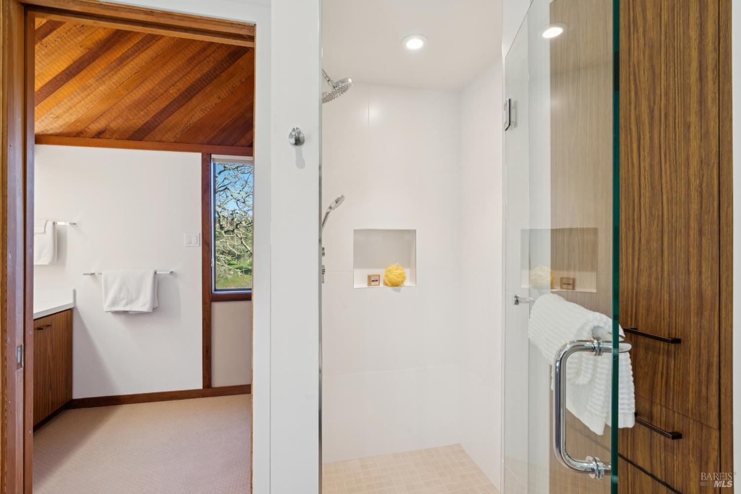 14 Oak Grove Way Napa, CA 94559 - Photo 33 of 56