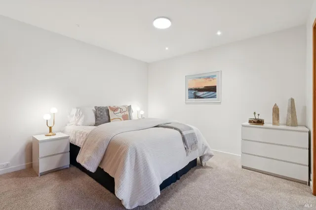 $3,300,000 | 14 Oak Grove Way, Napa, CA 94559