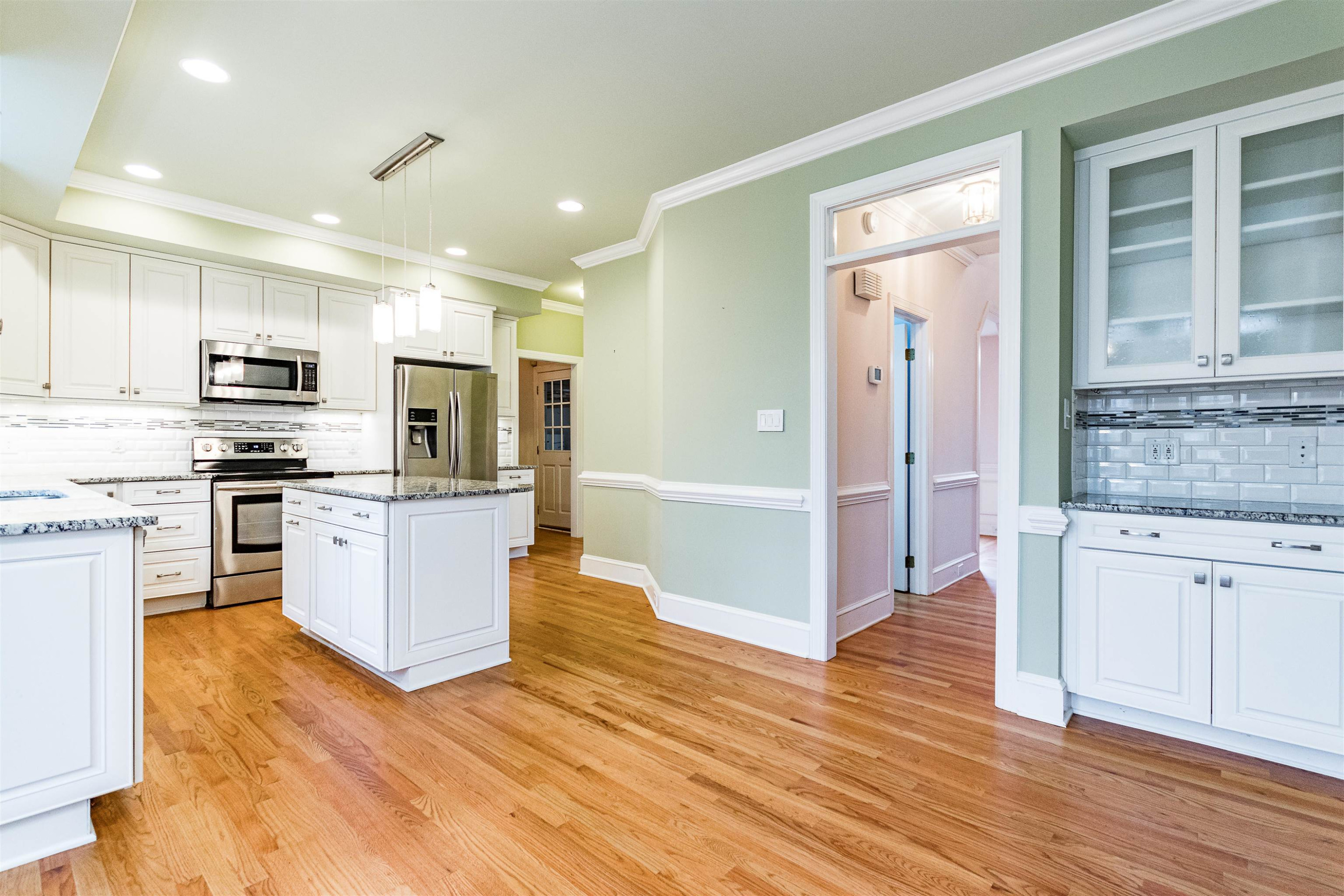 7913 Laurel Mountain Road Raleigh, NC 27613 - Photo 14 of 30 Kitchen Bar