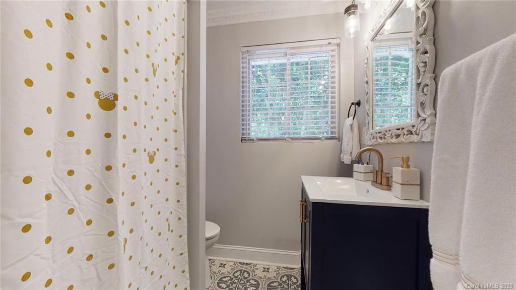 2743 Allen Road South Charlotte, NC 28269 - Photo 14 of 26 Gallery Image 14