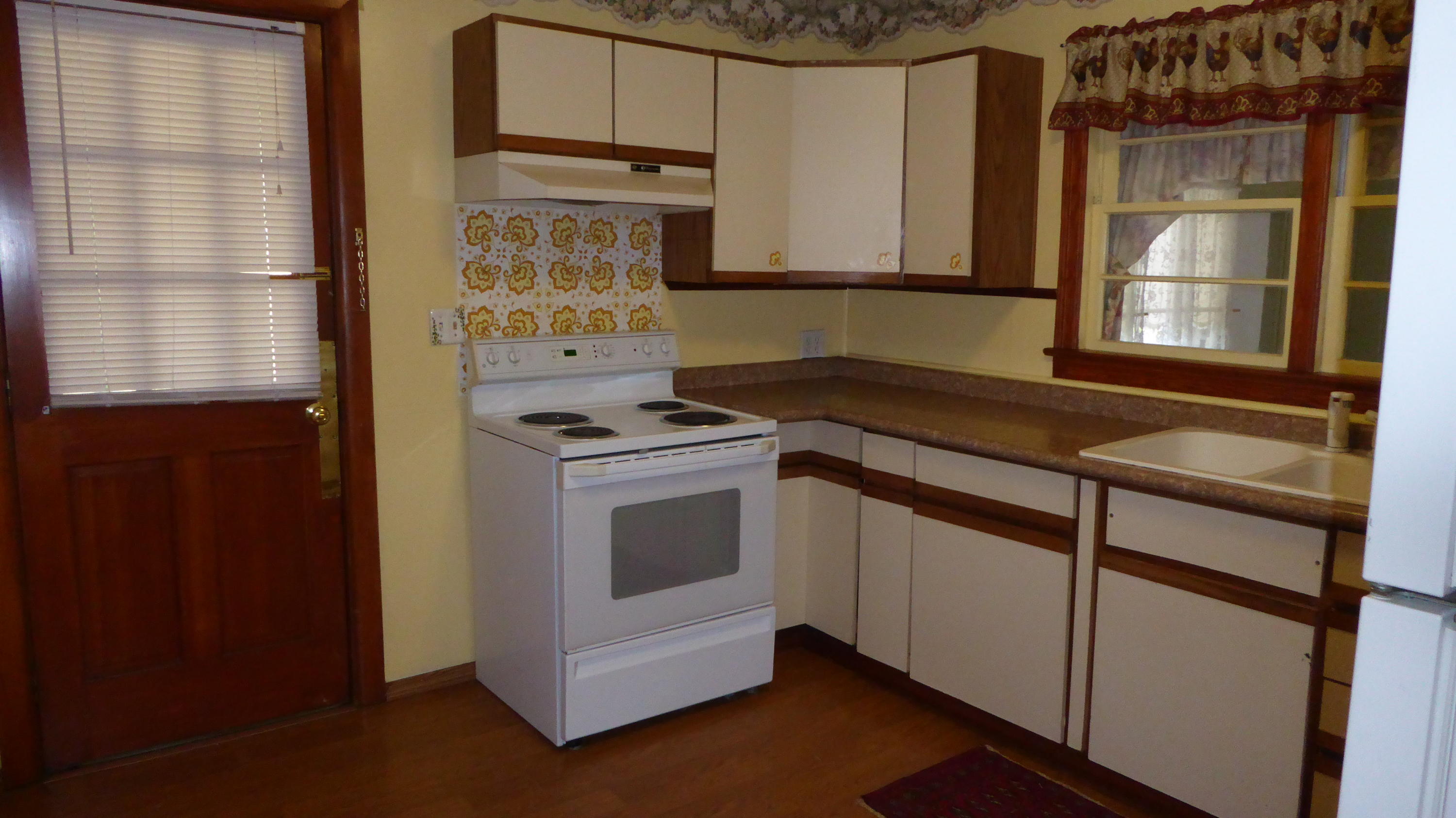 57 Horsley Road Bassett, VA 24055 - Photo 22 of 37 23 Kitchen