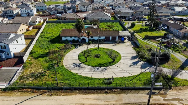 $899,900 | 6400 East Hatch Road, Hughson, CA 95326